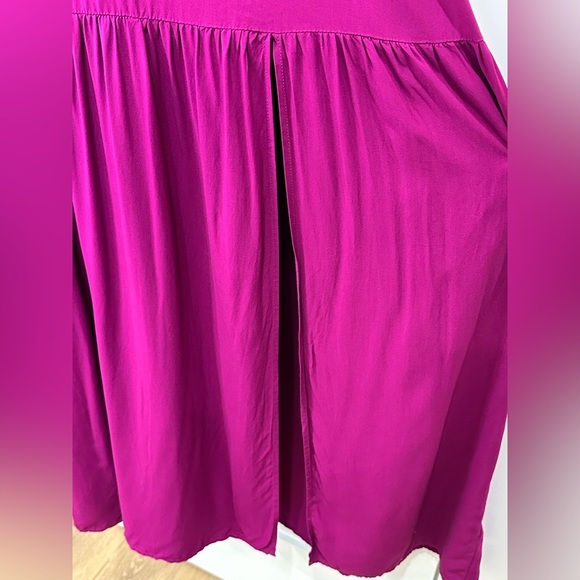 L Space Victoria Maxi Dress V Neck Tiered XS Raspberry New Beachy Vacation Chic - Picture 10 of 16